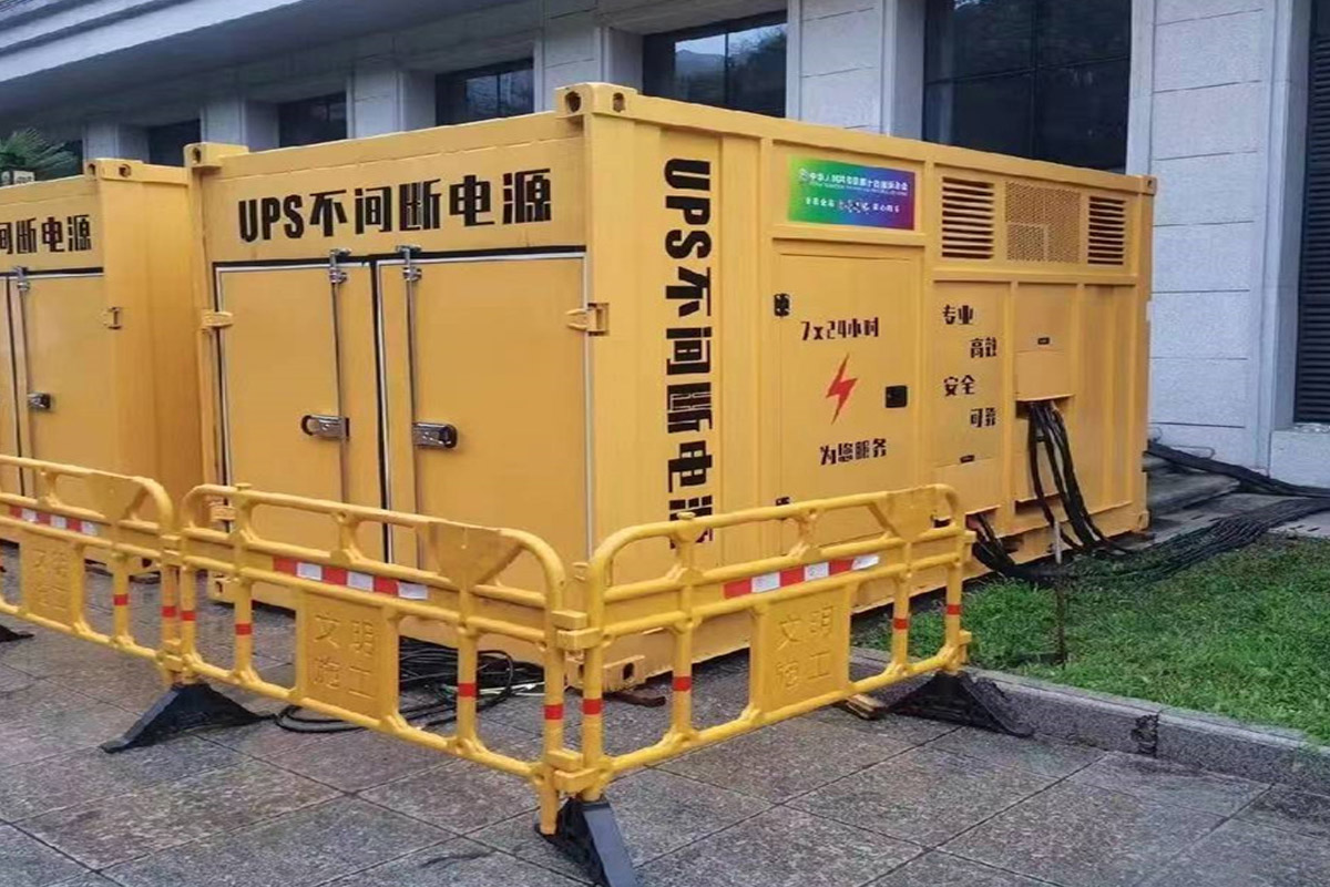 凤庆发电机租赁施工现场
